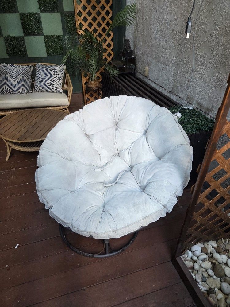 Papasan Chair Like New