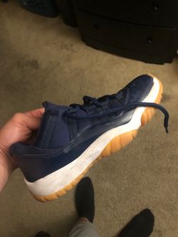 Jordan( only 1 shoe) size 9