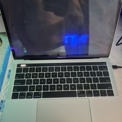Cracked Lcd 2018 MacBook Pro i5, 8gb, 256gb