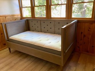 Gorgeous & Dreamy - Land Of Nod Daybed (Twin Bed)