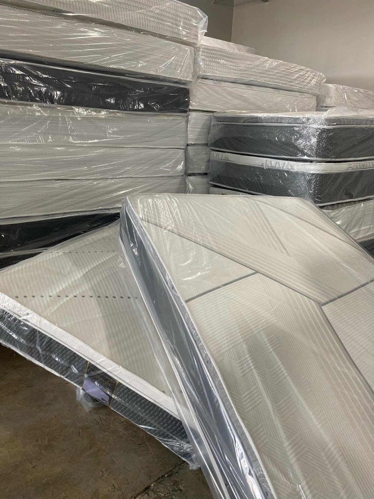 99 No Hidden Costs Day Delivery Se Habla Espanol Twin Mattress 99 Full 159 Queen Bed 179 King 229 California King 229 Frame 69 XL Twin Mattresses