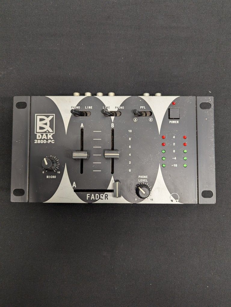 DAK 2800-PC DJ Mixer
