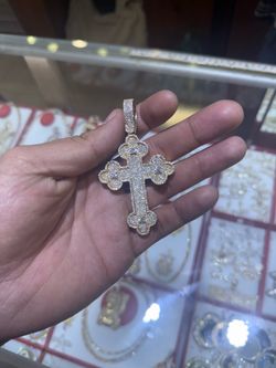 Big iced out cross 14k 12 carats of diamonds vs