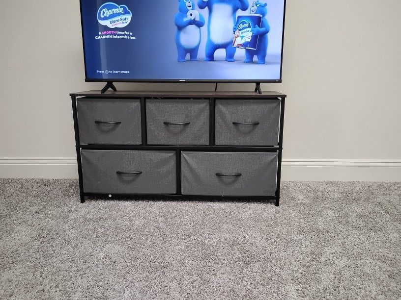 TV Desk