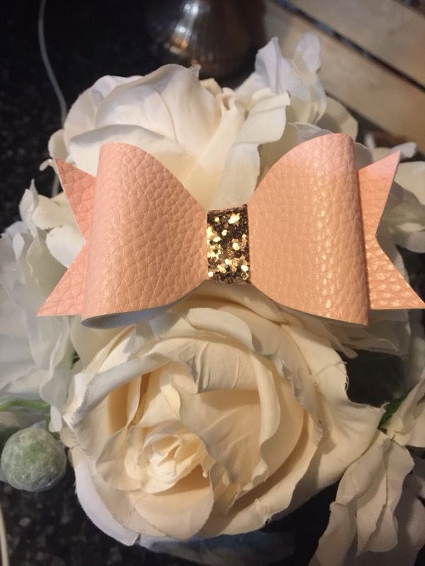 Hair bows