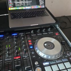 I sell some SX2 in good condition 450dollars or better deal with CASE. 