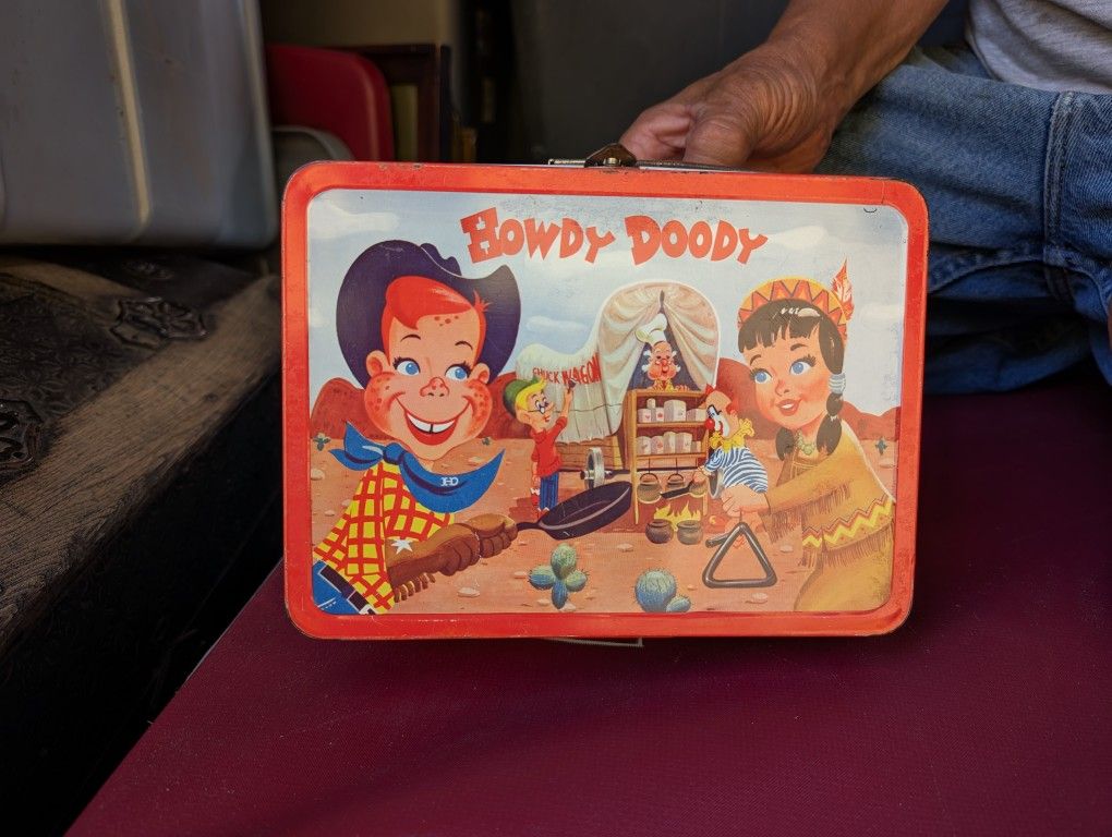 HOWDY DOODY LUNCH BOX
