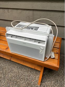 Vissani Air conditioner window unit