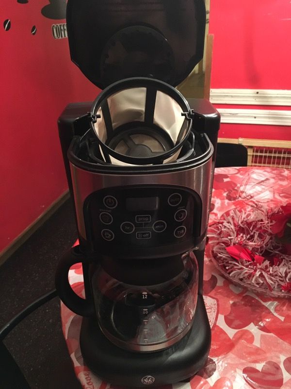 Black stainless steel coffee maker 🤗