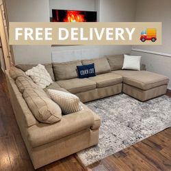 Large Tan Sectional Couch 🛋️ 