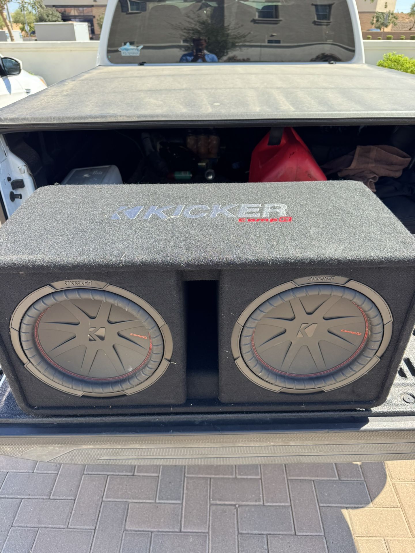 Kicker Subwoofers Dual 12”