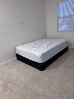 Queen Mattress with boxspring