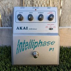 Akai Intelliphase P1 Touch Guitar Phaser Pedal