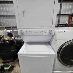 Frigidaire Stackable Washer Dryer Unit 