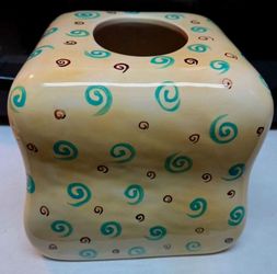 Certified International Squiggles Design Kleenex Box Holder new without tags