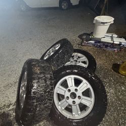 18’s 33’s FORD 5 Lug