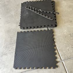 Foam Interlocking Squares