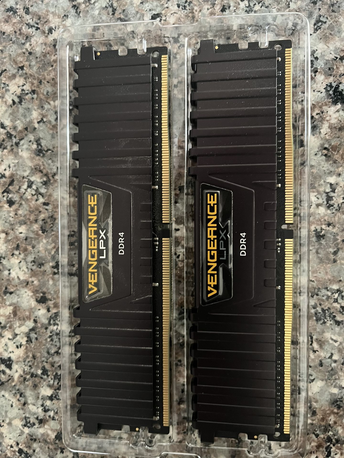 Corsair Vengeance LPX DDR4 16gb (2x8gb) RAM