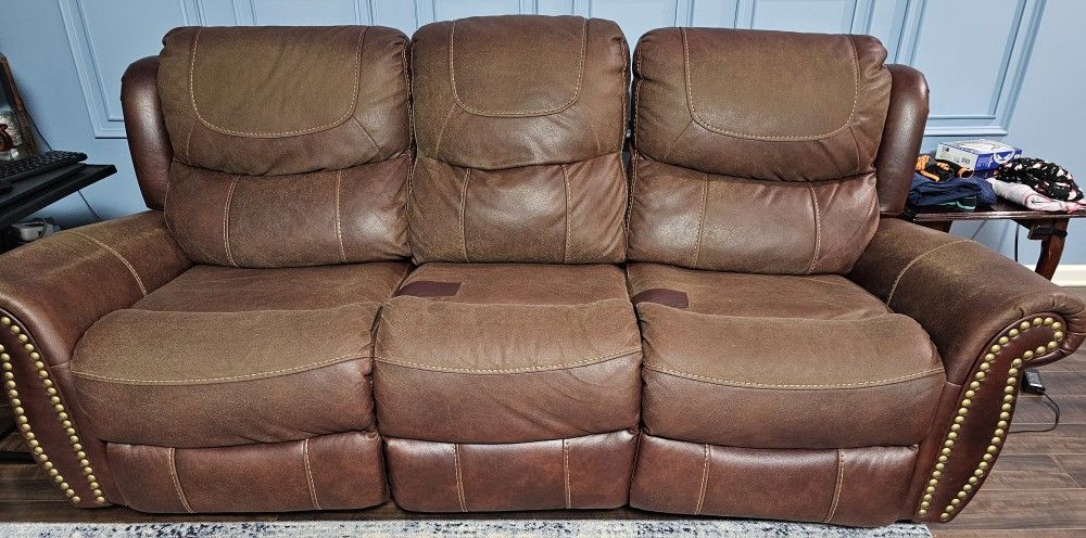 Recliner Couch Free