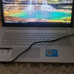 HP Pavilion Laptop 