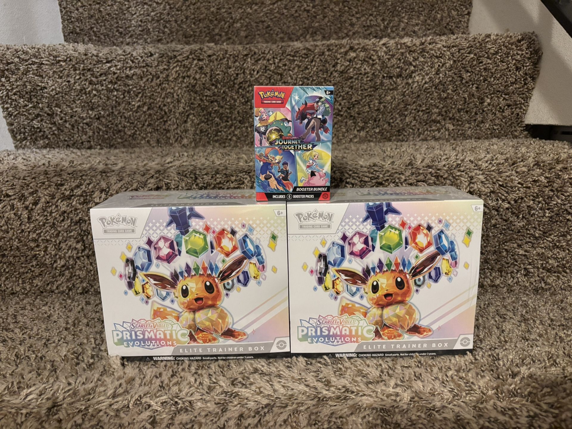 Pokémon Prismatic Evolution Elite Trainer Box