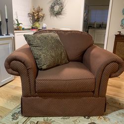 Broyhill Chair & Storage Ottoman