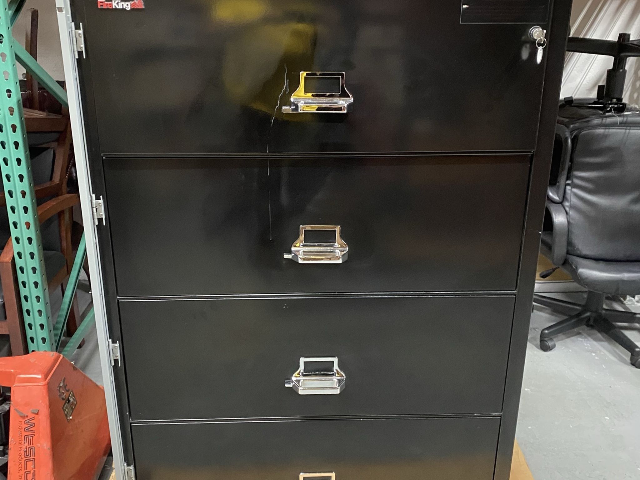 Fireproof file by FireKing 900 lbs 38” 4 Drawer lock & Key