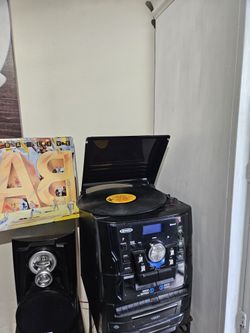 plays record.