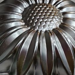 Wilton Cake Pan Daisy/Sunflower