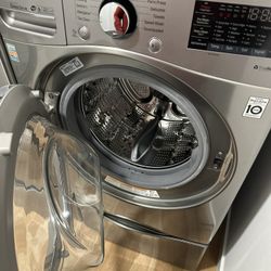 LG Washer And Dryer 