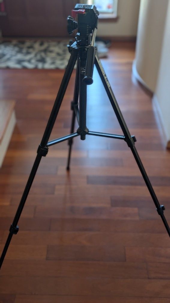 Velbon S-400 Deluxe Tripod