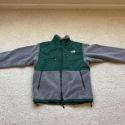 North Face Fleece Jacket - Size L - Men’s