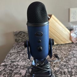 Blue Yeti Microphone (No box, Cords Included)