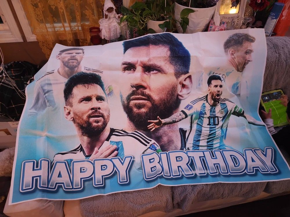 Happy BIRTHDAY Backdrop AND 4 candy Bags.