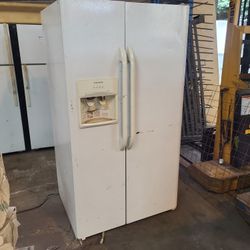 6 Refrigerators Your Pick 200 Each Or LOT For 1000