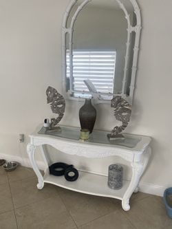 Mirror N Entrance Table