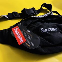 Brand New w/ tags authentic Supreme BLACK Waist Bag Cross Body (SS 18) 44th  
