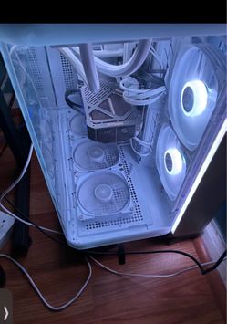 Gaming pc and 240 hz monitor