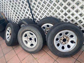 Llantas usadas $60