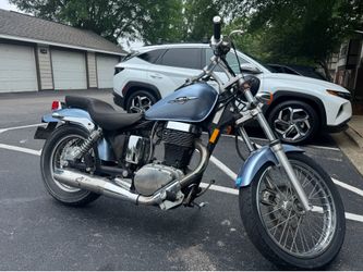 Suzuki Boulevard S40