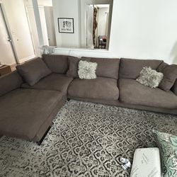 HD BUTTERCUP COUCH