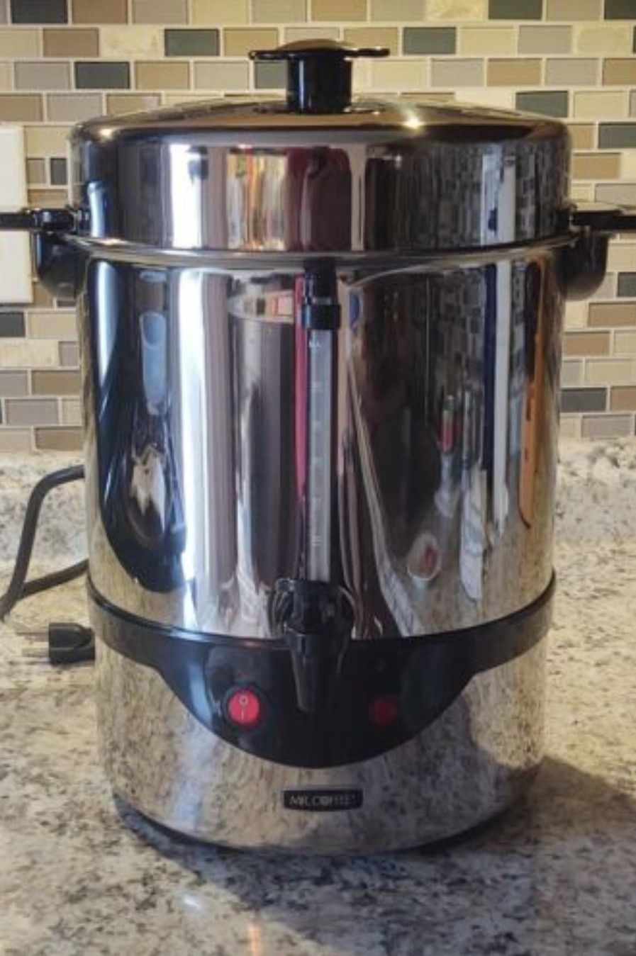Mr. Coffee Stainless Steel Commercial Urn 45 Cup Coffee Percolator Model  CBTU45 for Sale in Everett, WA - OfferUp