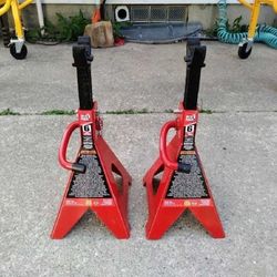 Double Two-Ton Lift – Offers Power and Steadiness! kid course