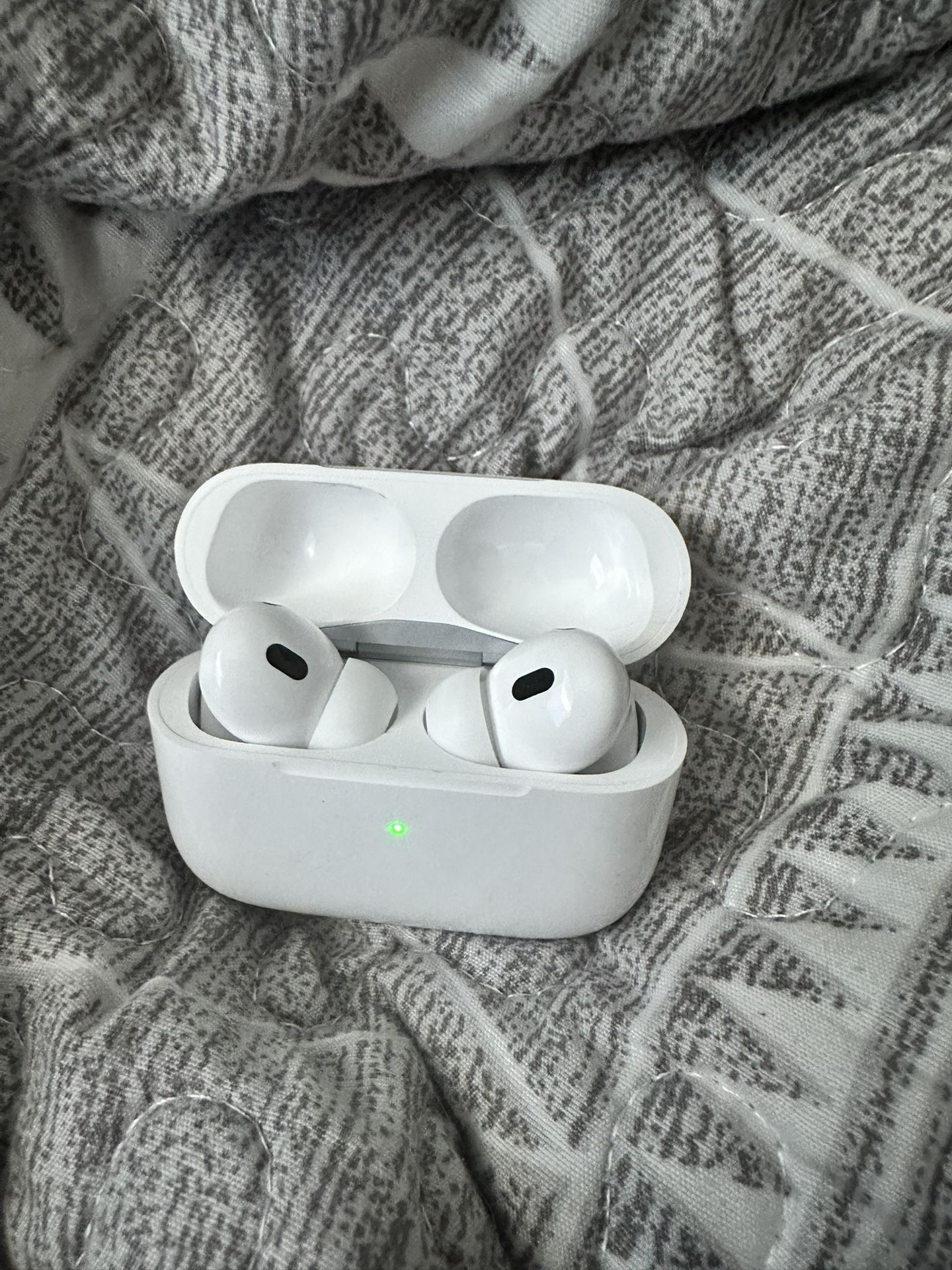 Used AirPod Pros 2nd Gen