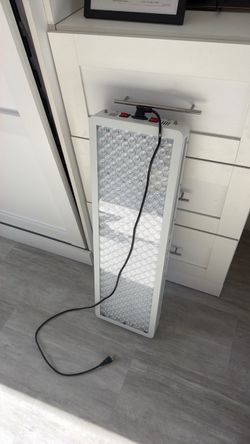 MitoMEGA red light therapy panel