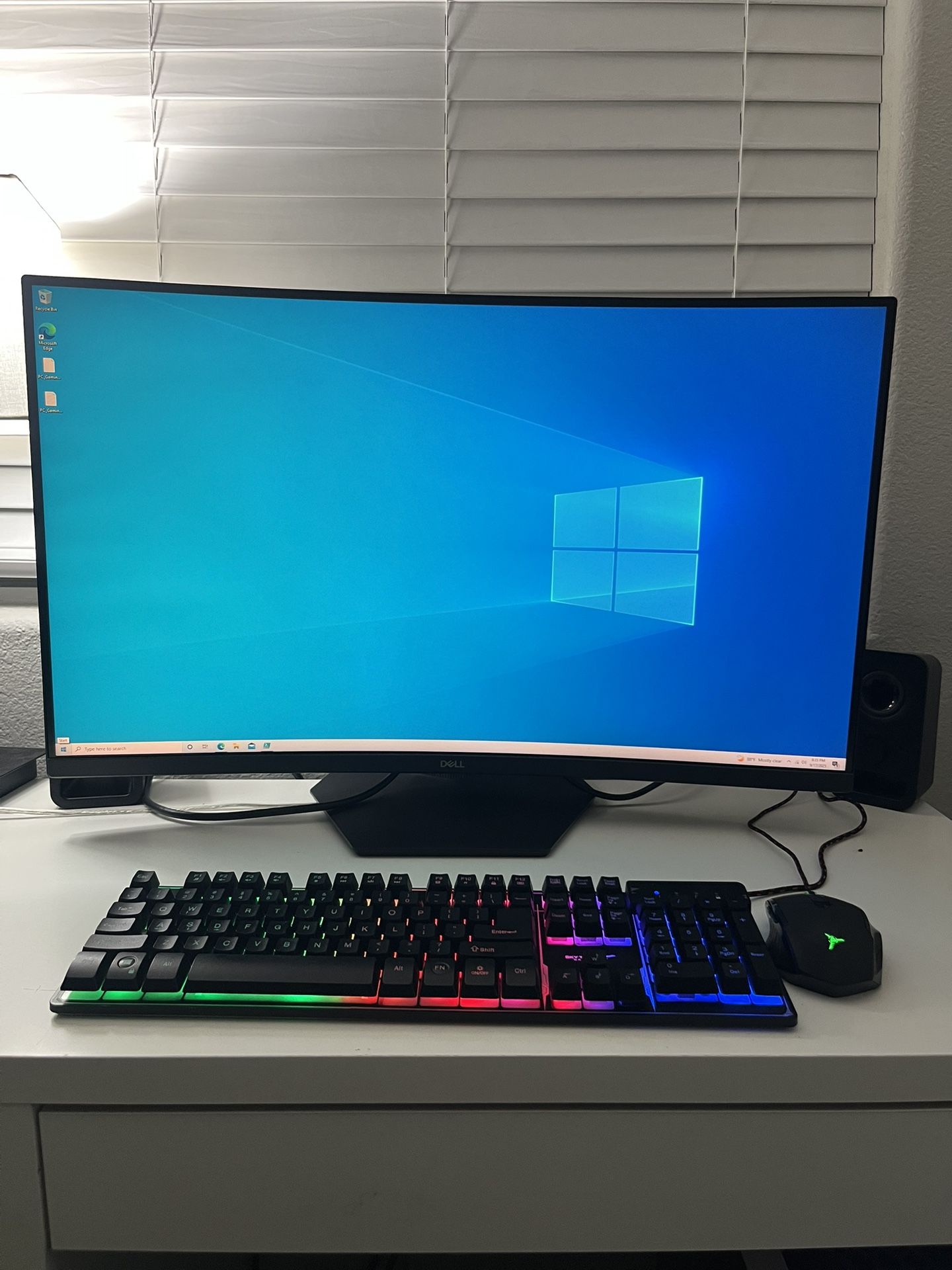 Dell 32″ Curved Gaming Monitor + RGB Keyboard & Mouse