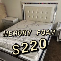 New Queen memory foam mattress $220