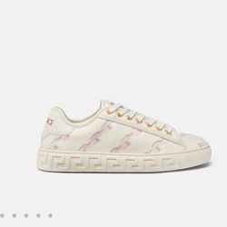 Versace Sneakers pink and white size 6