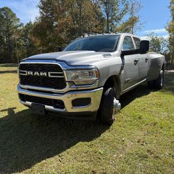 2022 RAM 3500
