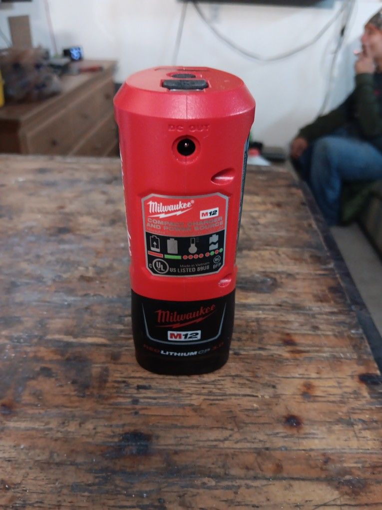 Milwaukee Compact Charger And Power Source